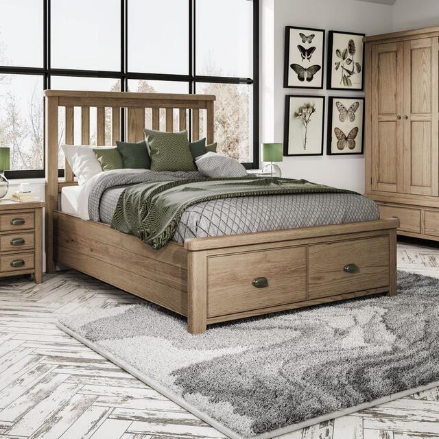 Sorrento 4'6 Bed with Drawers