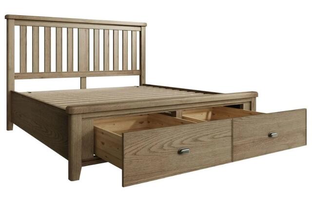 Sorrento 6' Bed with Drawers